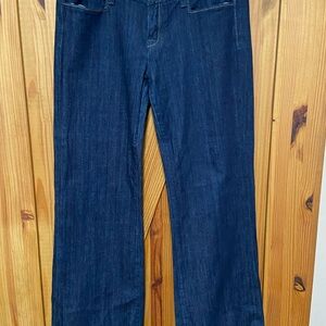 Miss Me Indigo Denim with Patterned Trim size 31. Inside beautiful detail
